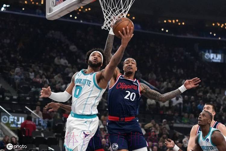 伦纳德35分哈登32+10 快船力克黄蜂豪取三连胜 伦纳德35分哈登32+10 快船力克黄蜂豪取三连胜